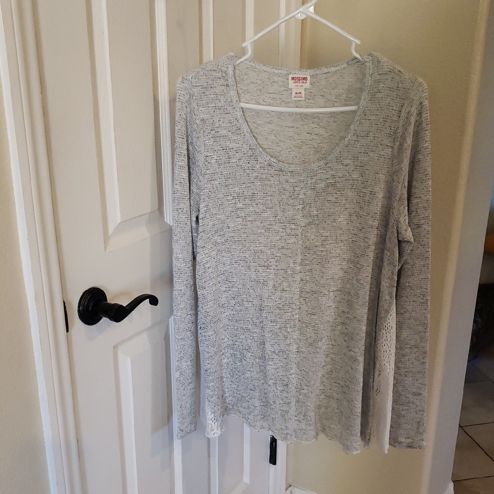 Mossimo Supply Co. Gray Long Sleeve Top